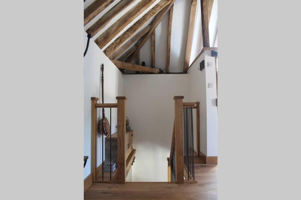 Вилла The Dovecote - Unique Self-Contained 1Bed Renovated Barn Саффрон-Уолден Экстерьер фото