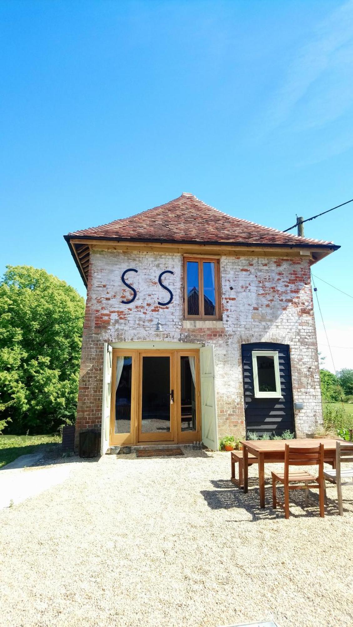 Вилла The Dovecote - Unique Self-Contained 1Bed Renovated Barn Саффрон-Уолден Экстерьер фото